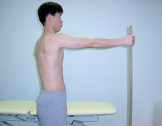 능형근의 신장 운동